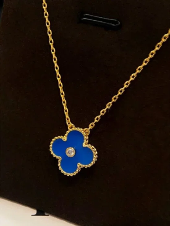 Van Cleef & Arpels Sapphire Blue Porcelain Four-Leaf Clover Necklace - Picture 4 of 4